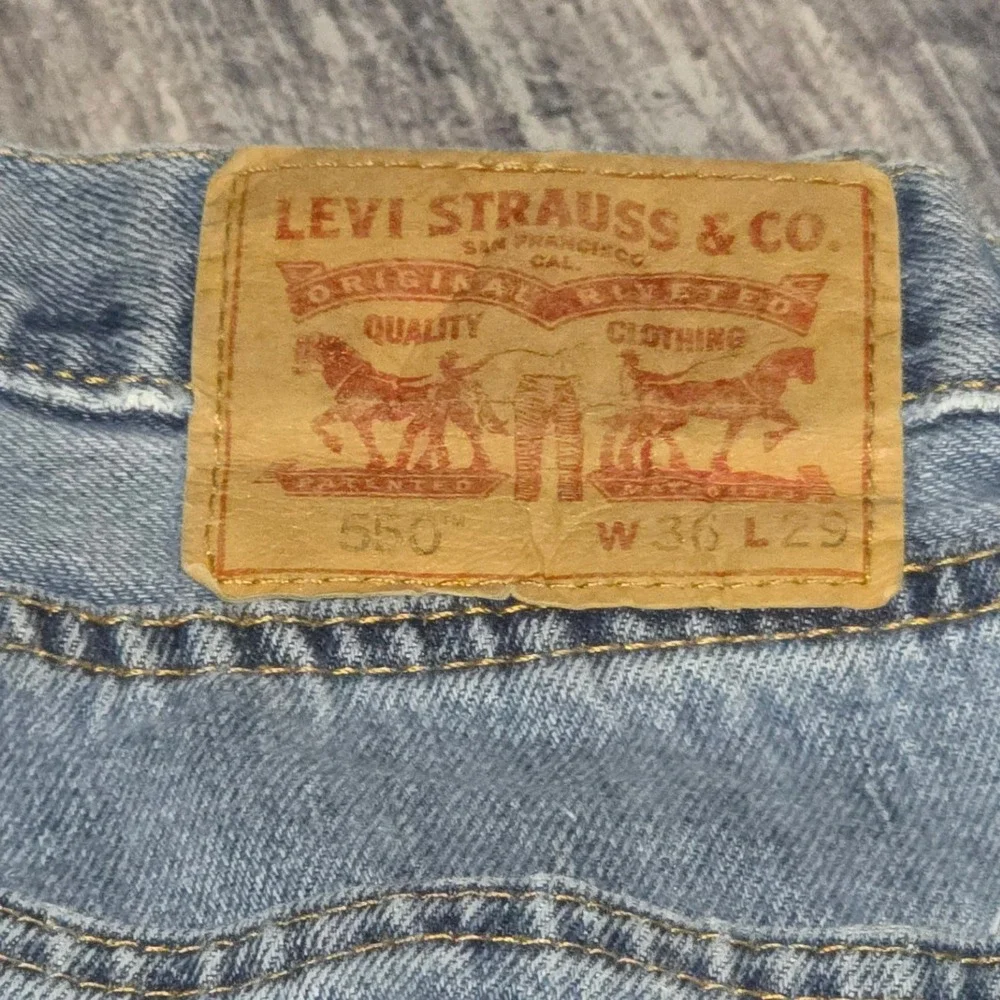 Levis 550 Mens Jeans W36 L29 Medium Wash Relaxed‎ Fit Denim